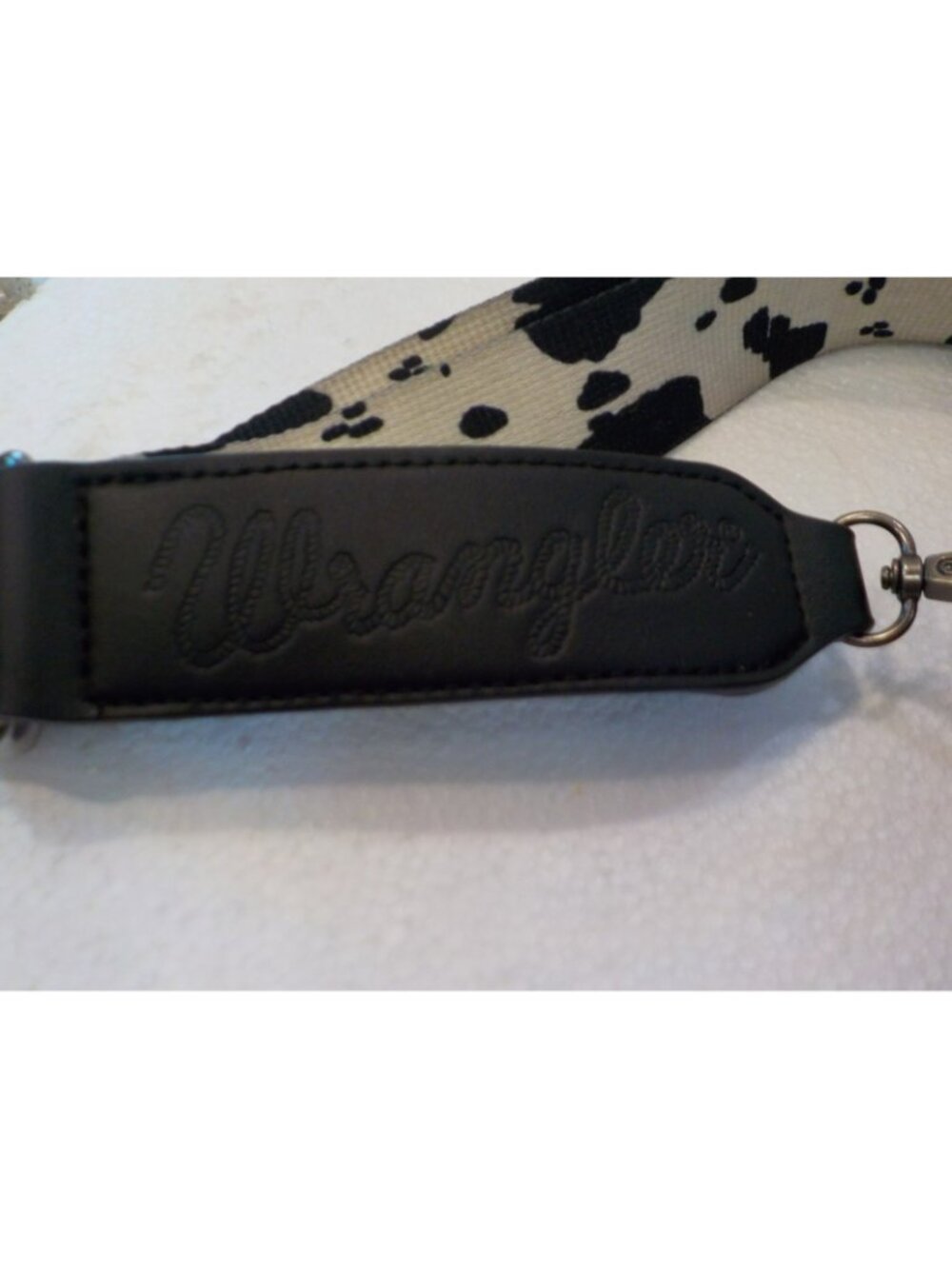 Wrangler Black & White Cow Print Crossbody Adj Strap Western Cowgirl - Picture 8 of 8